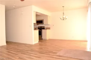 Photo #3: 2067857 Listing 