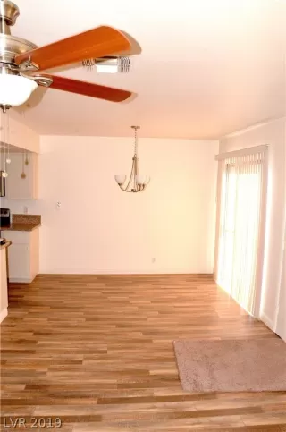 Photo #4: 2067857 Listing 