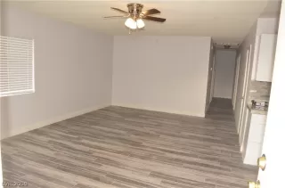 Photo #5: 2067857 Listing 