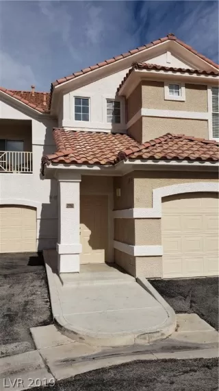 Photo #2: 2067888 Listing 