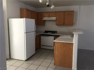 Photo #2: 2067893 Listing 