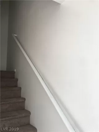 Photo #6: 2067893 Listing 