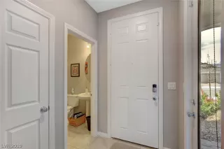 Photo #5: 2067915 Listing 