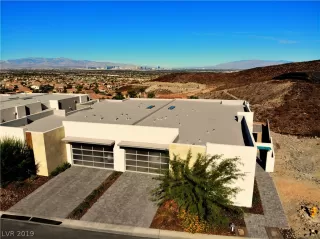 Photo #2: 2067924 Listing