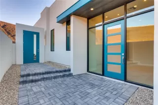 Photo #6: 2067924 Listing