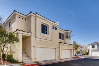 Photo #2: 2067958 Listing 