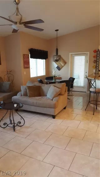 Photo #1: 2068006 Listing 