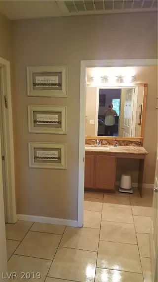 Photo #6: 2068006 Listing 
