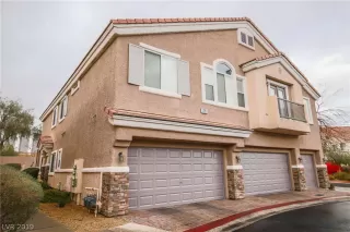 Photo #2: 2068021 Listing