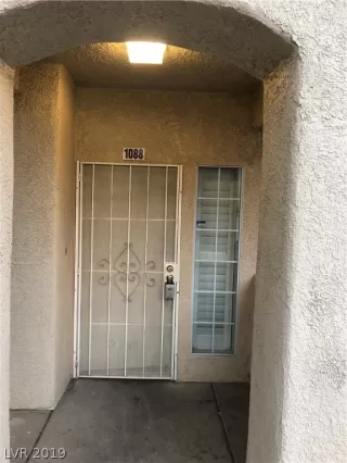 Photo #2: 2068064 Listing