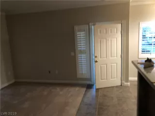 Photo #3: 2068064 Listing