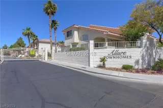 Photo #2: 2068073 Listing 