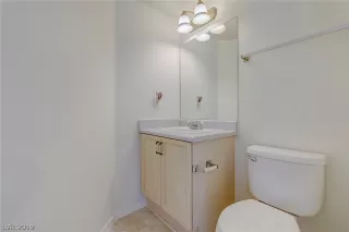 Photo #4: 2068110 Listing