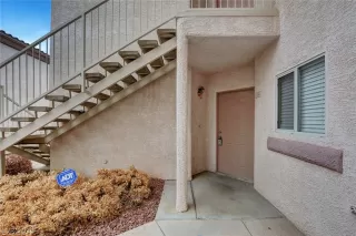 Photo #2: 2068133 Listing 