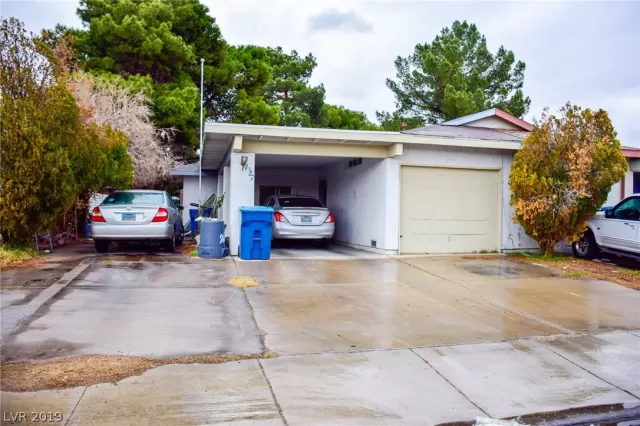 MLS: 2068158 Condo For Sale