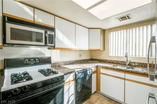 Photo #6: 2068160 Listing