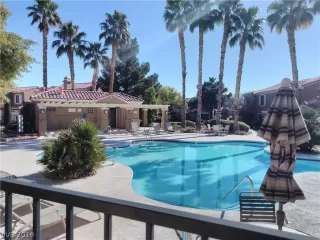 Photo #1: 2068168 Listing 