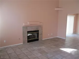 Photo #3: 2068227 Listing 