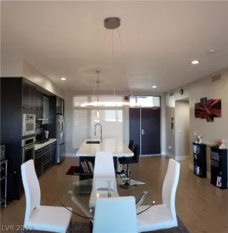 Photo #4: 2068336 Listing 