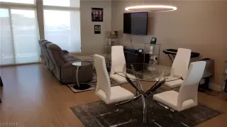 Photo #5: 2068336 Listing 