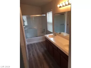 Photo #4: 2068368 Listing 