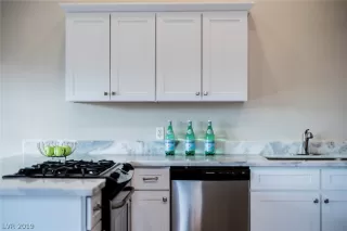 Photo #3: 2068465 Listing 