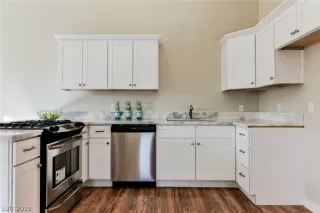 Photo #6: 2068465 Listing 