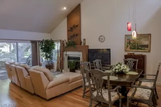 Photo #2: 2068471 Listing