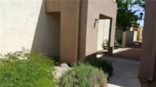 Photo #3: 2068478 Listing