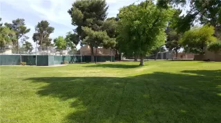 Photo #4: 2068478 Listing