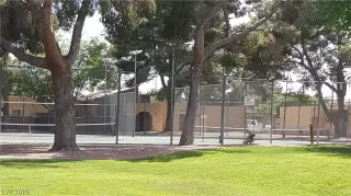 Photo #5: 2068478 Listing