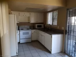 Photo #6: 2068614 Listing 