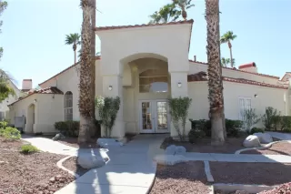 Photo #2: 2068766 Listing 