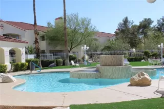 Photo #3: 2068766 Listing 