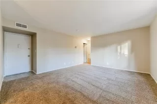 Photo #3: 2068771 Listing