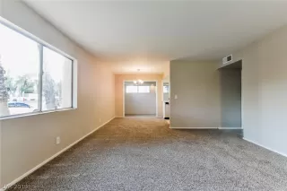 Photo #4: 2068771 Listing