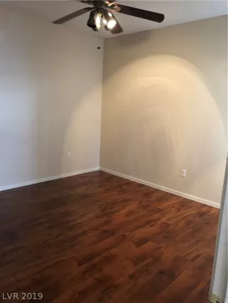 Photo #3: 2068805 Listing 