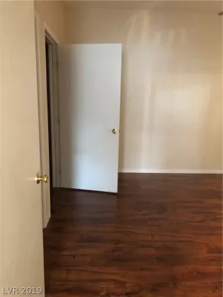 Photo #4: 2068805 Listing 