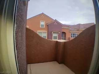 Photo #4: 2068852 Listing