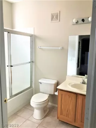 Photo #5: 2068880 Listing 