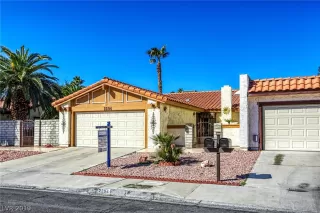 Photo #1: 2068884 Listing