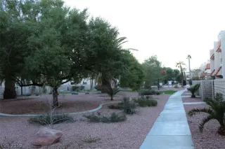 Photo #5: 2068917 Listing