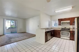 Photo #2: 2068983 Listing