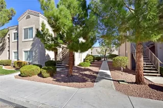 Photo #1: 2068996 Listing 