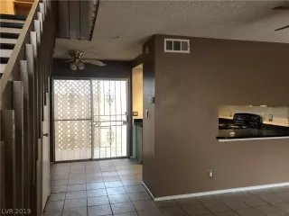 Photo #3: 2069058 Listing 