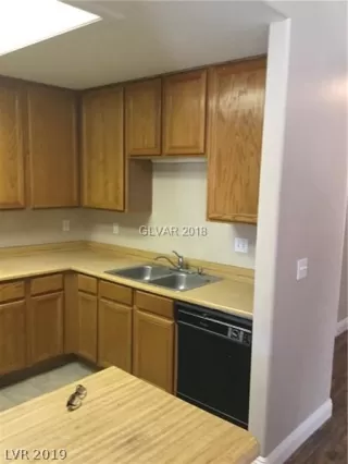 Photo #2: 2069083 Listing