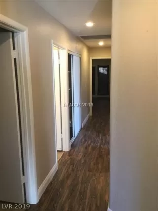 Photo #3: 2069083 Listing