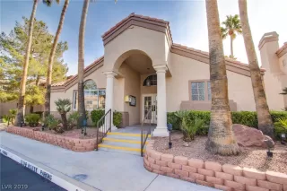 Photo #2: 2069118 Listing