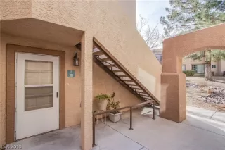 Photo #4: 2069118 Listing