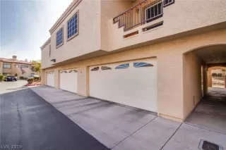 Photo #5: 2069118 Listing